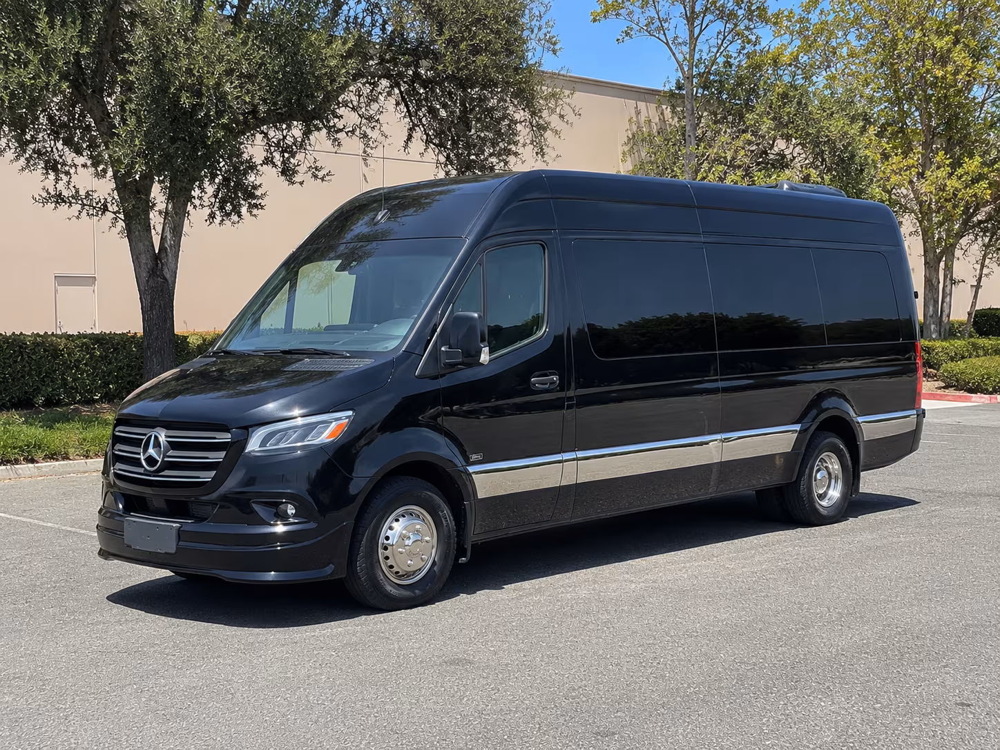 dearborn bus rentals