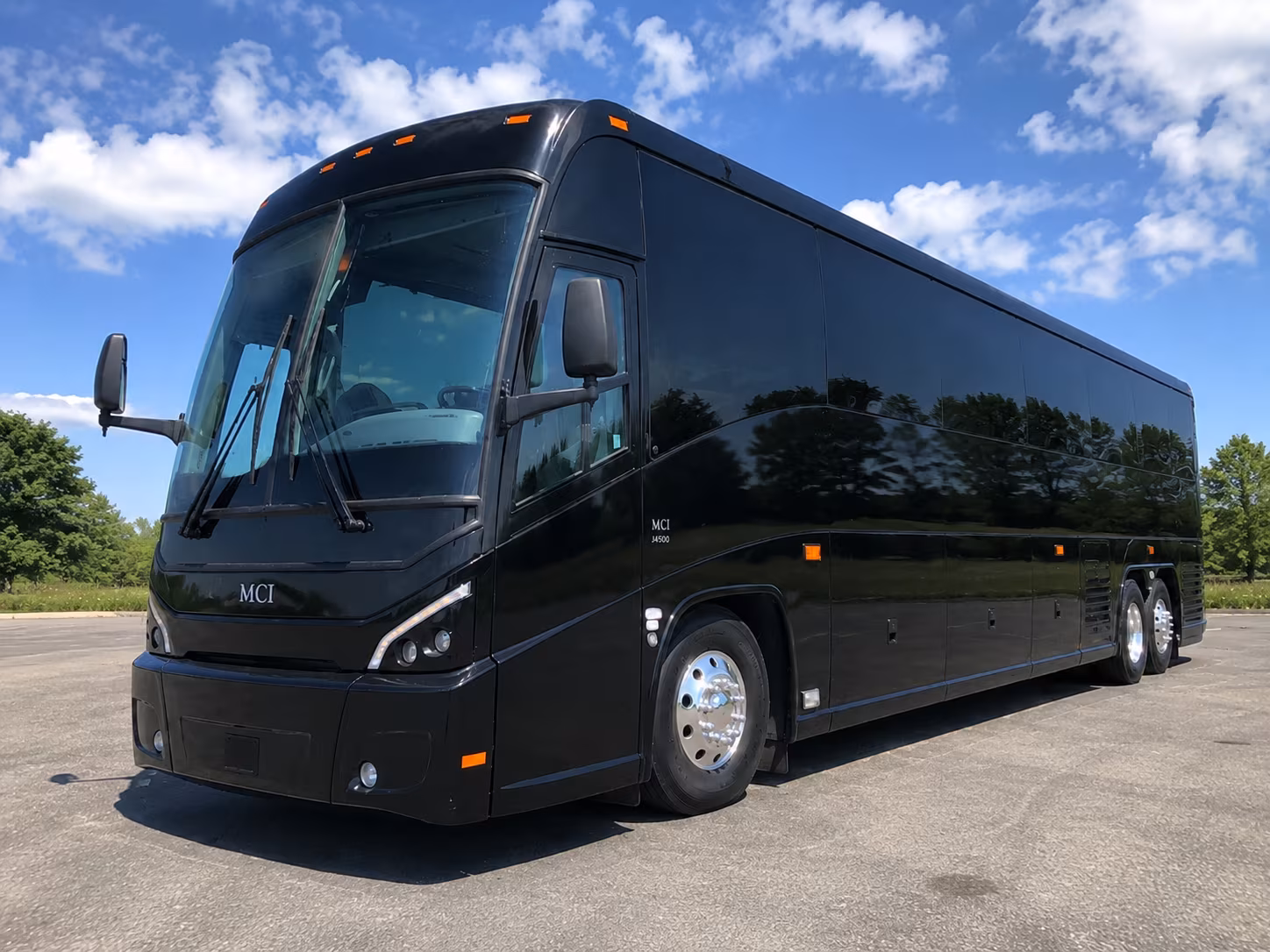 dearborn charter bus rentals for long distance trips to chicago