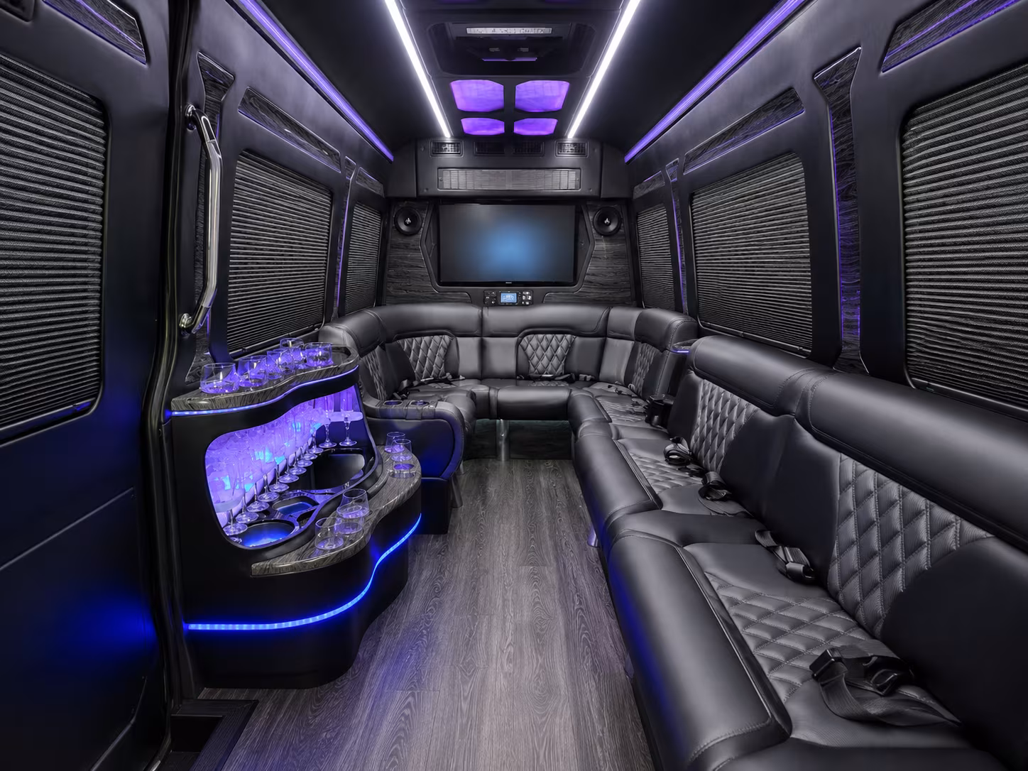 dearborn to detroit metro airport long distance group airport transfers
