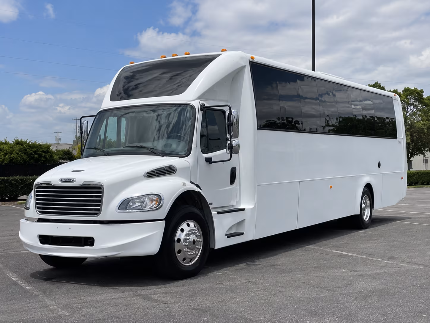 party buses to pine knob music theatre concerts and events